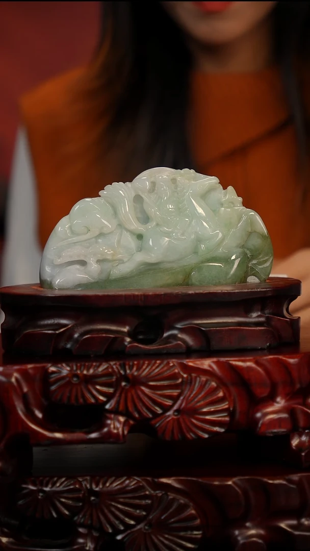 未镶嵌摆件翡翠马上发财