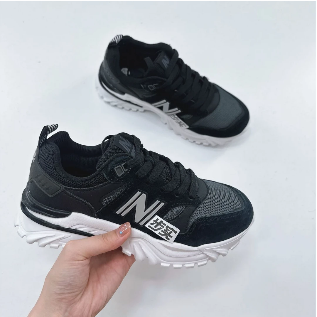 80110高端专享四季款舒适运动鞋黑/铅灰（成人运动鞋）