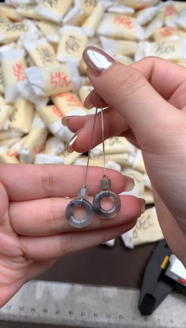 【闪购商品】翡翠耳饰银S925镶嵌一对