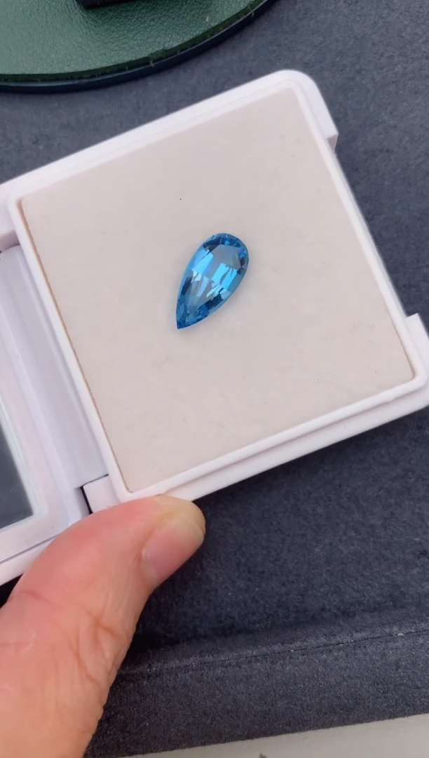 海蓝宝石裸石未镶嵌3.9ct海蓝宝  BE