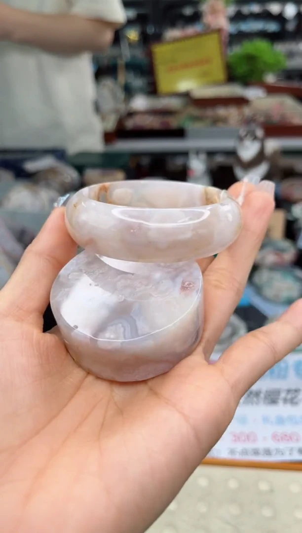 【闪购商品】石英质玉手镯未镶嵌52圈口（赠品镯心）1567013