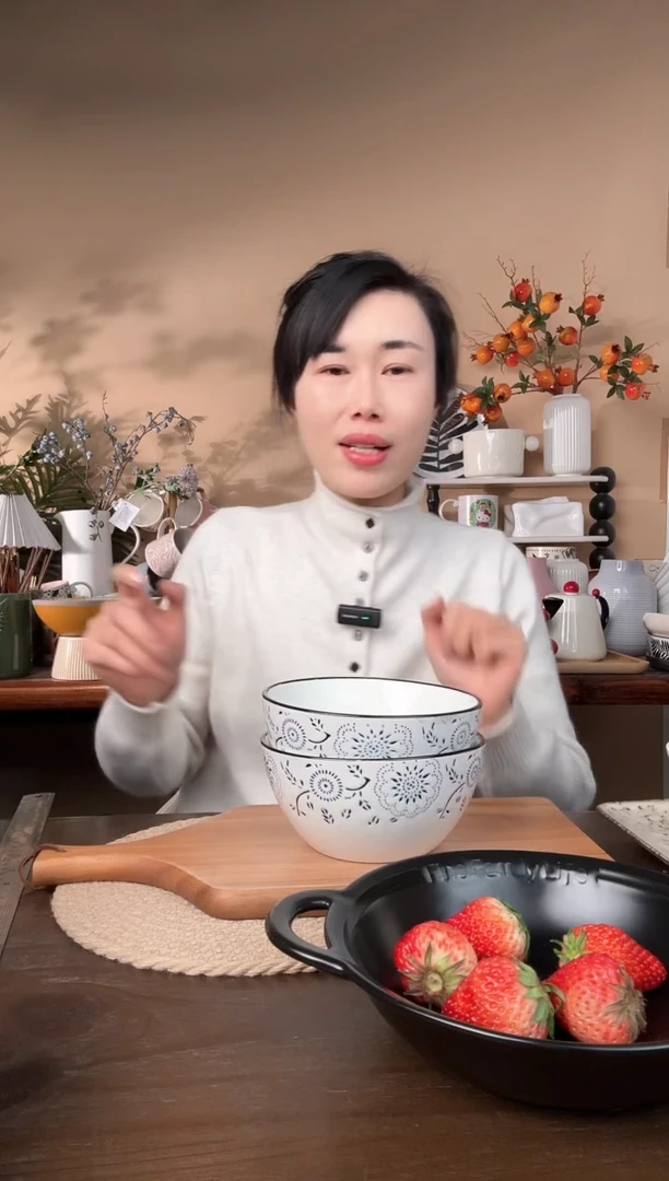 【闪购商品】瓷片6英寸手绘花碗2只微瑕