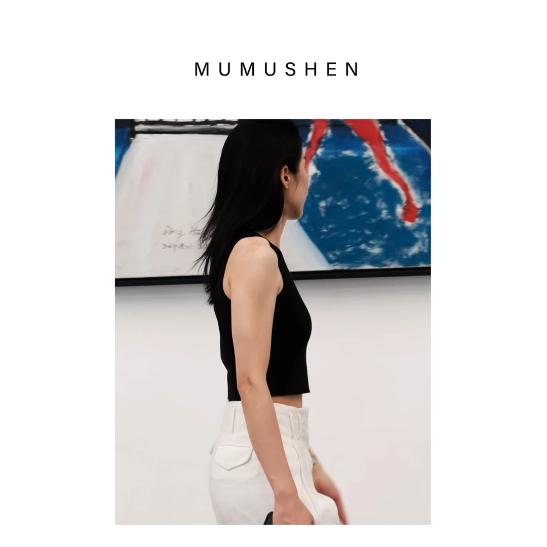 MUMUSHEN A045 修身版型圆领无袖短款背心上衣百搭打底
