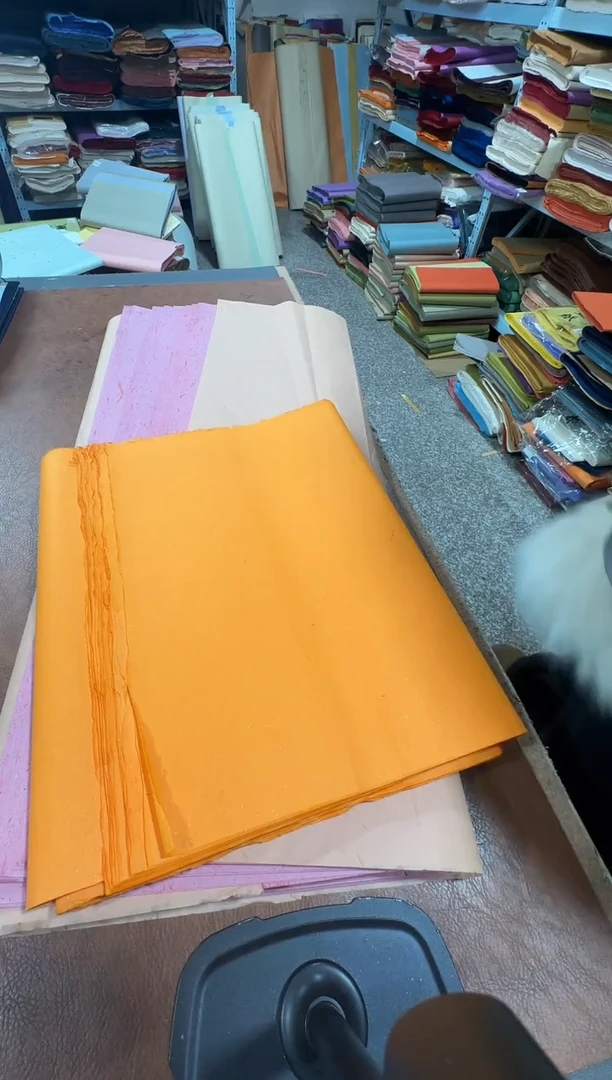 34*138 佛黄色褚皮光板50张