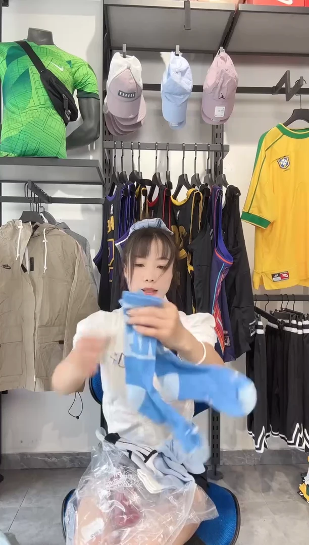 1613编码 耐克卫衣服饰过款为准 尺码