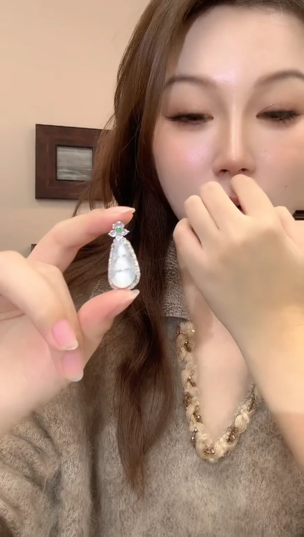 吊坠(不含链)18K金镶嵌翡翠93-吊坠
