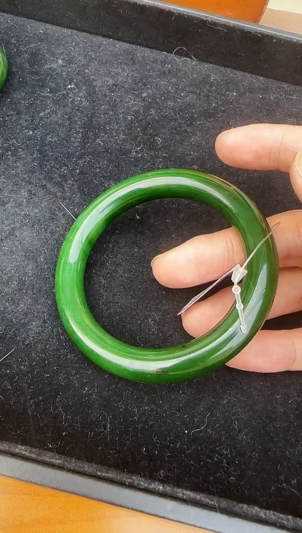 【闪购商品】和田玉（糖玉）手镯未镶嵌俄7圈口约59mm