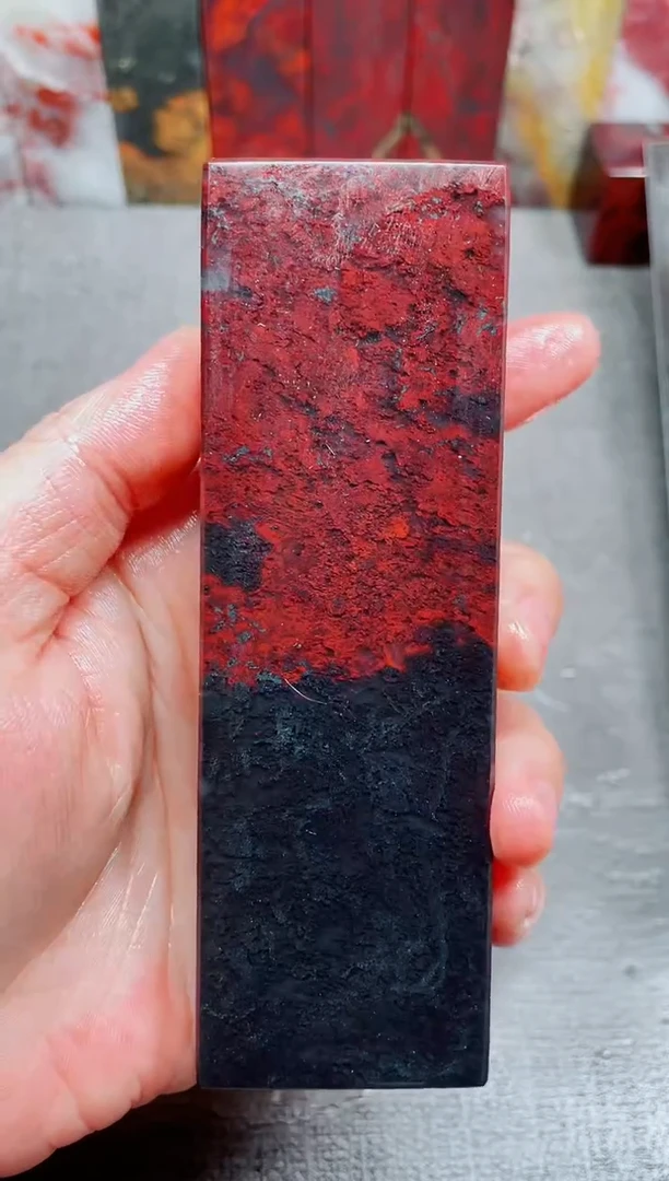 玉桂林鸡血玉素章黑底红扁章14