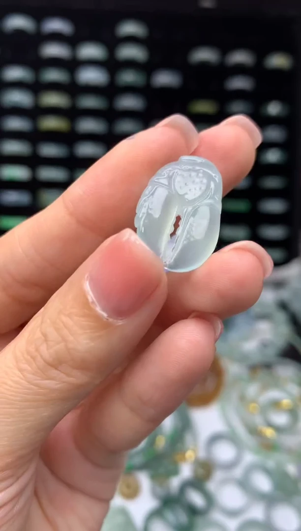 未镶嵌定制翡翠1000元毛货精抛拍1发一