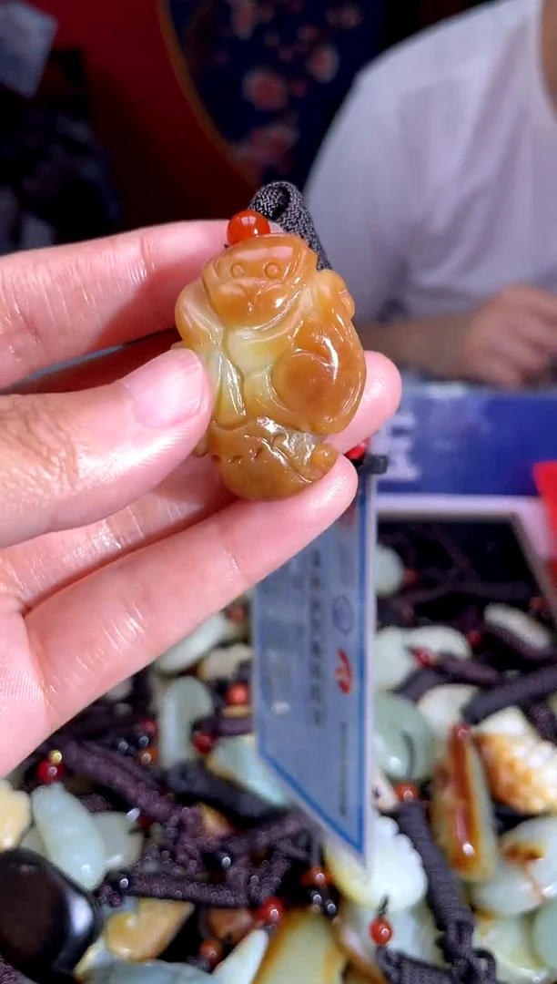 和田玉未镶嵌挂件1