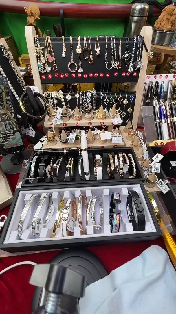 瓷片kjhjklhjkhkjhkjh21