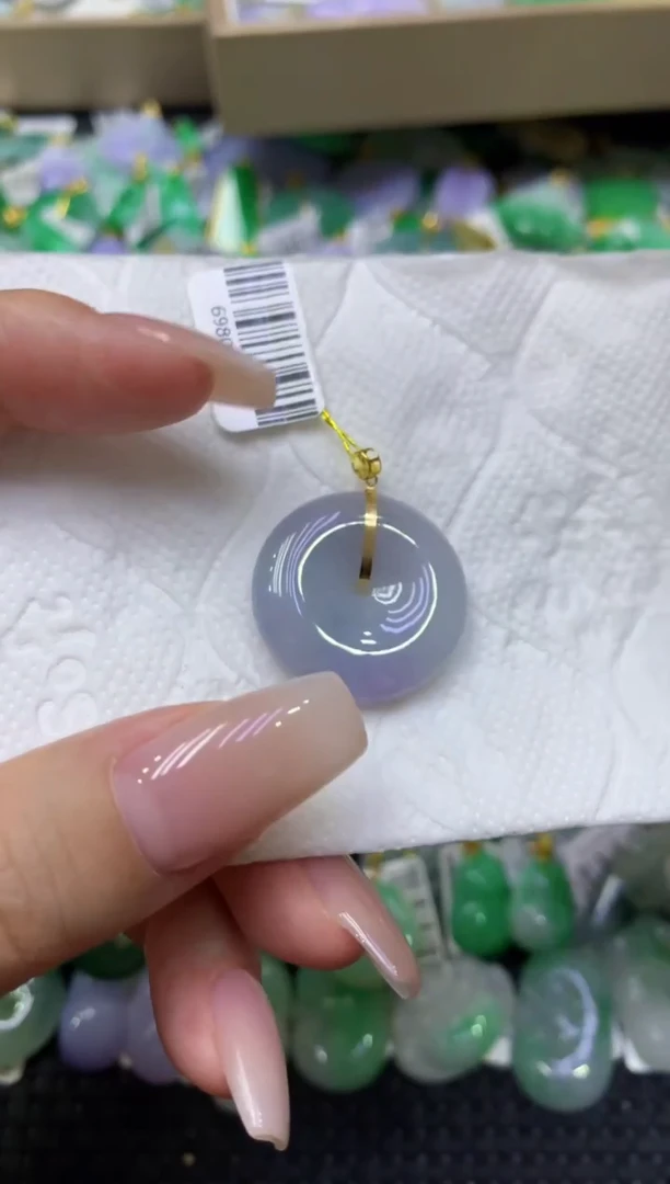 颈饰18K金镶嵌翡翠天然缅甸翡翠A货