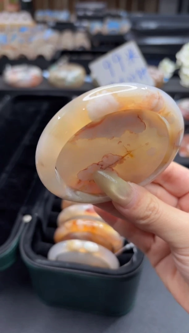 未镶嵌手镯石英质玉A149(61圈赠送镯心)