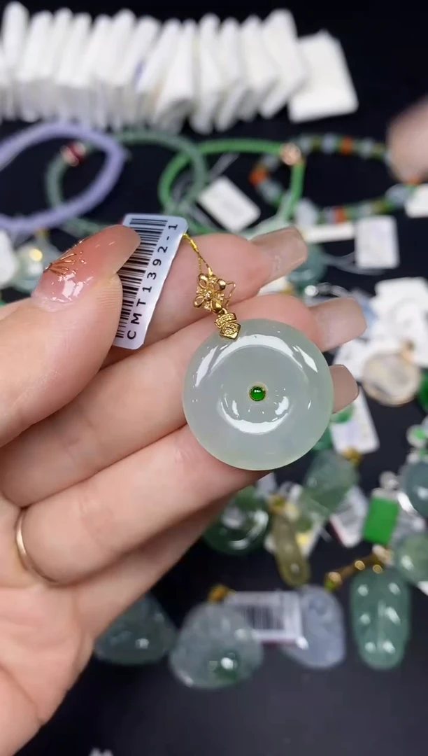吊坠(不含链)18K金镶嵌翡翠平安扣18K金扣镶嵌@@CMT