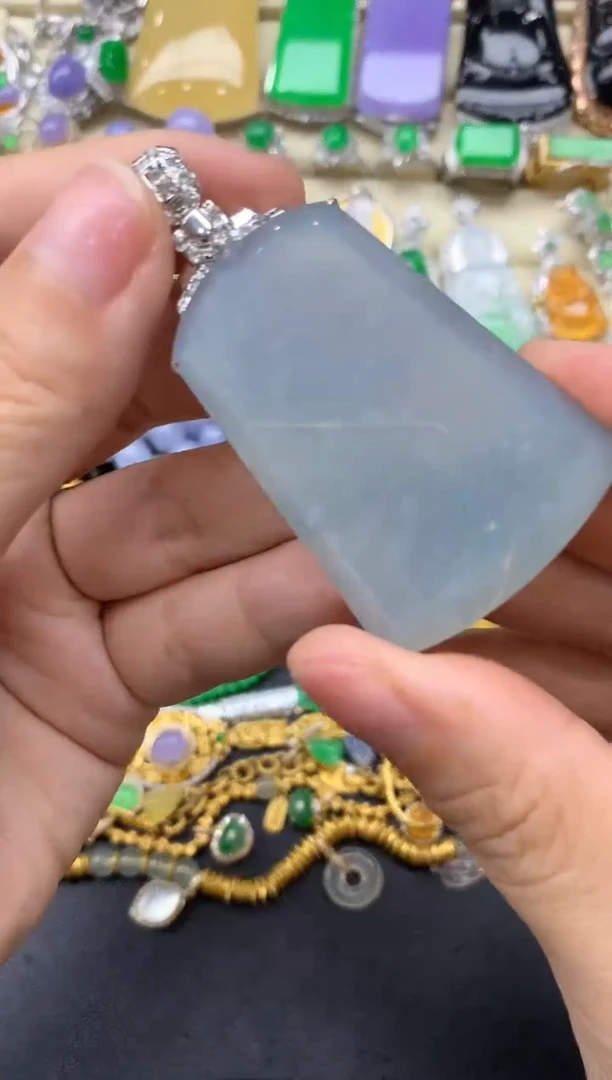【闪购商品】翡翠颈饰18K金镶嵌530-中国好珍宝