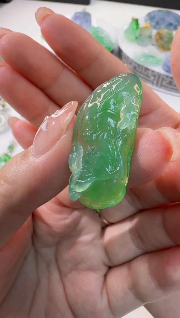 颈饰未镶嵌翡翠缅甸A货翡翠