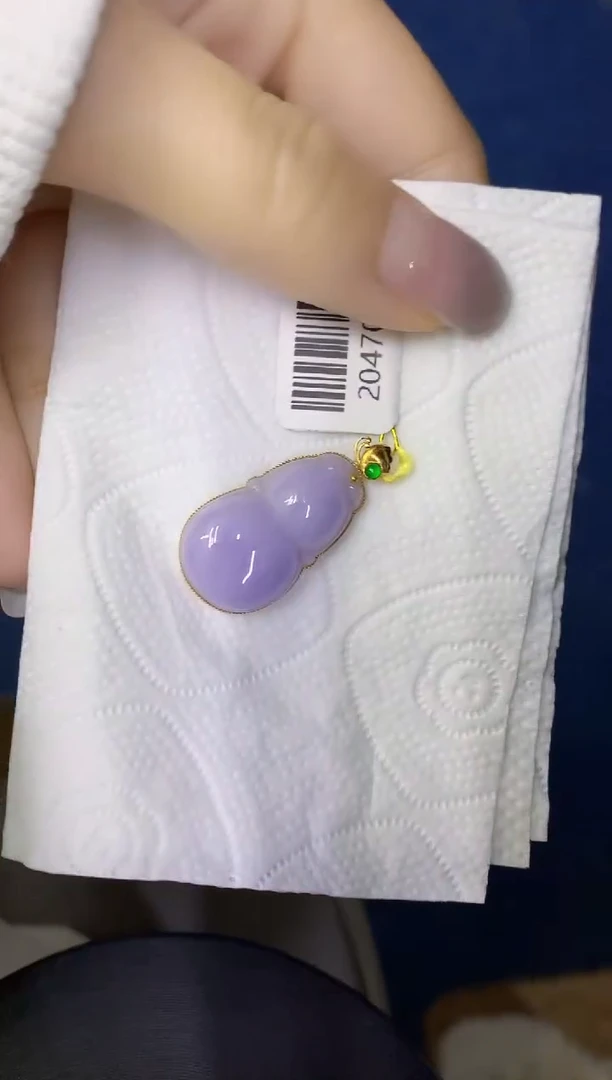 颈饰18K金镶嵌翡翠缅甸天然翡翠A货