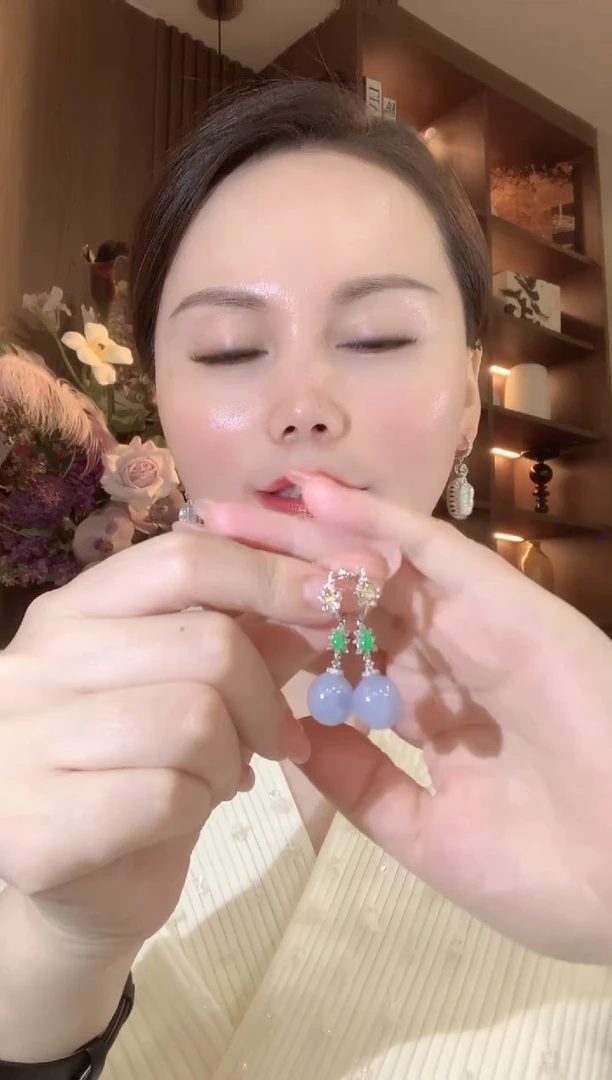 18K金镶嵌翡翠耳饰A93 紫货有一定色差