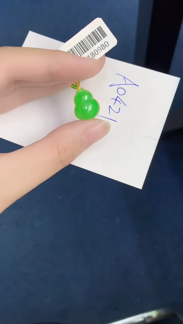 【闪购商品】翡翠颈饰18K金镶嵌000000000