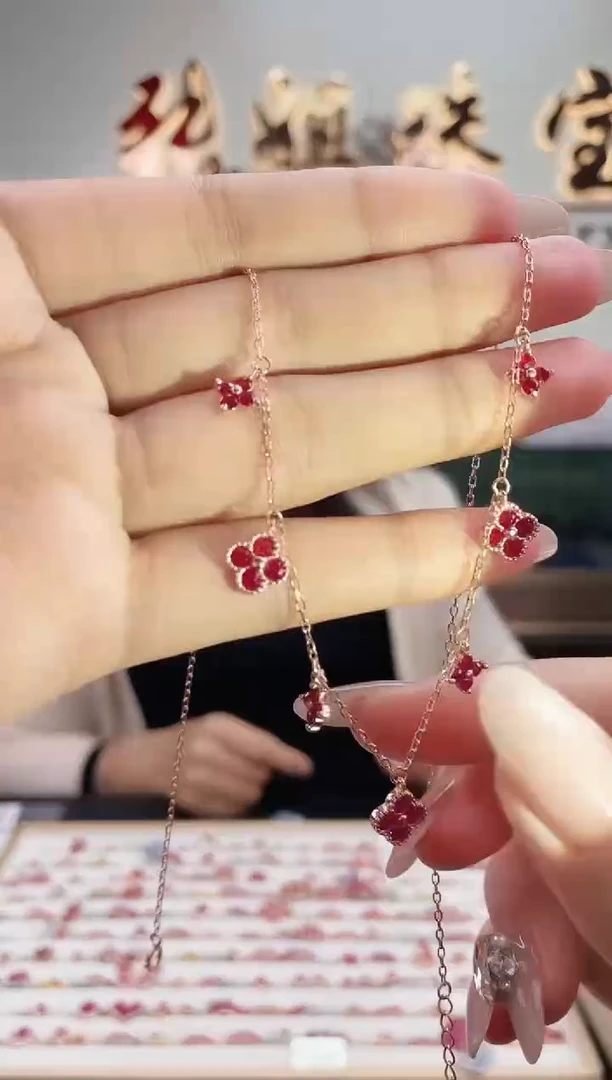 颈饰银S925镶嵌红宝石颈链