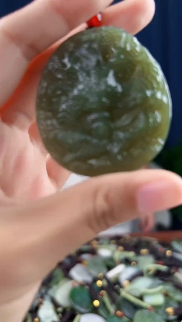 未镶嵌和田玉挂件拍一发一，