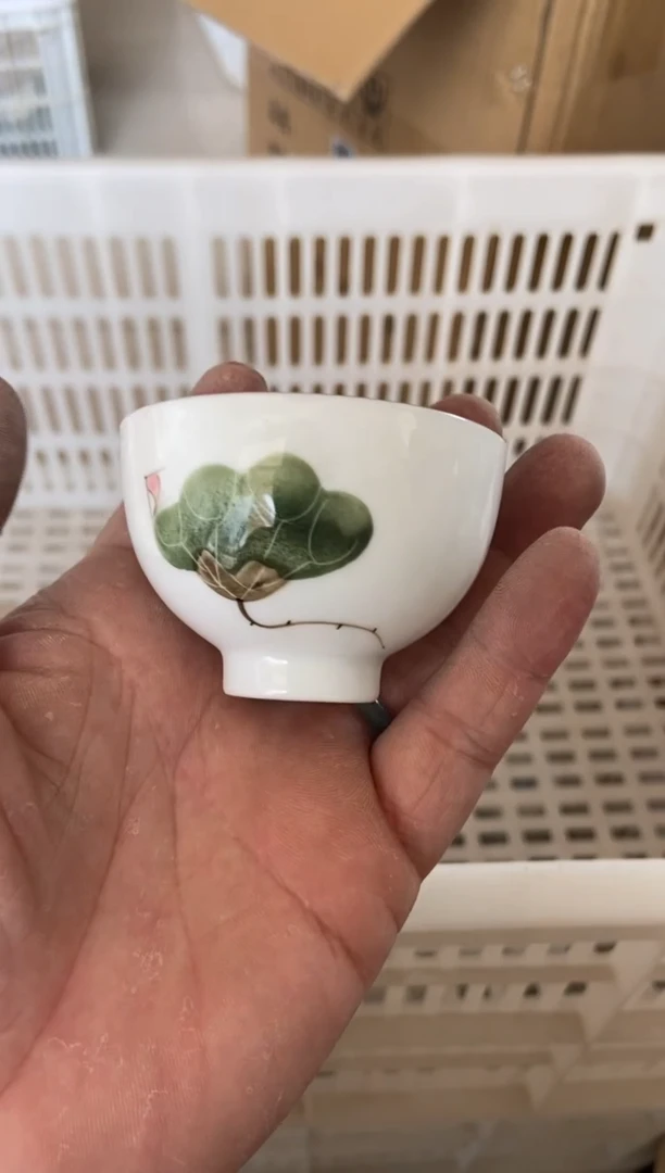 无运费险有瑕疵的摄影的产品有使用过的痕迹有点脏介意勿拍