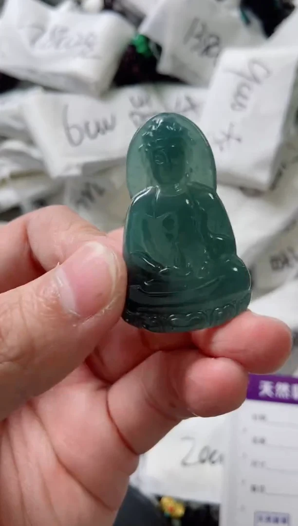 颈饰未镶嵌翡翠3