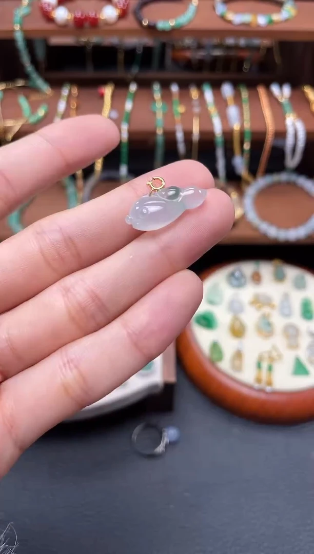 【闪购商品】翡翠吊坠(不含链)18K金镶嵌一个  JK615