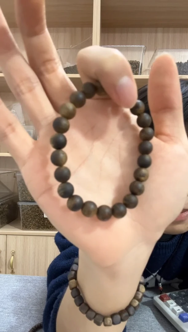 【闪购商品】沉香手串09圆珠单圈7克+ 多样性发其一