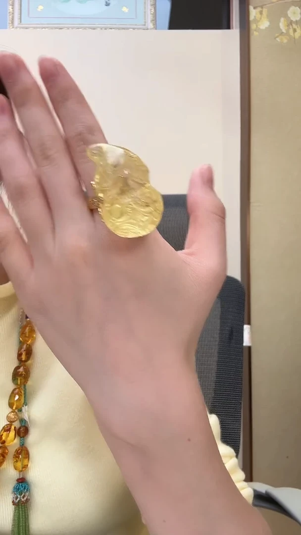 未镶嵌琥珀戒指戒指