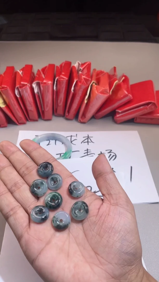 中缅时尚高冰手镯