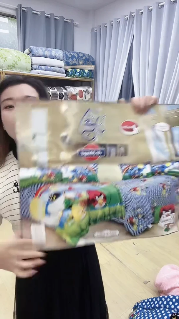 牛奶绒1.8*2.2愤怒的小鸟沾污被子