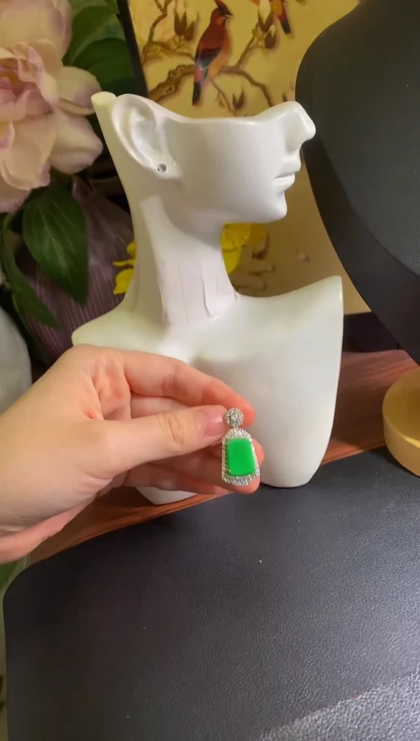 颈饰银S925镶嵌翡翠翡翠