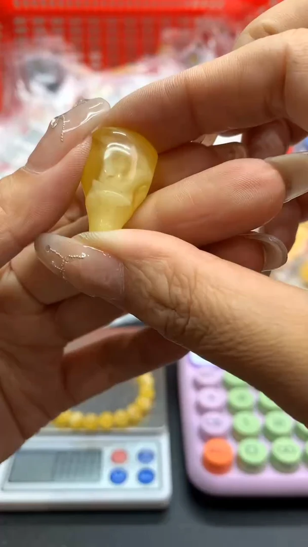 未镶嵌琥珀珠宝奇石346