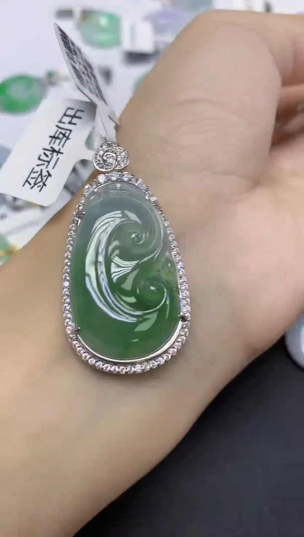 颈饰未镶嵌翡翠天然缅甸翡翠A货多样性发一件
