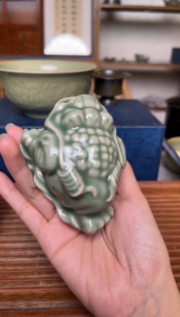 瓷器耀州窑青瓷茶宠 金蟾 微瑕