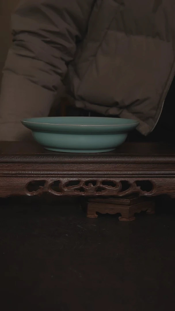 摆件瓷仿古手工折沿盘