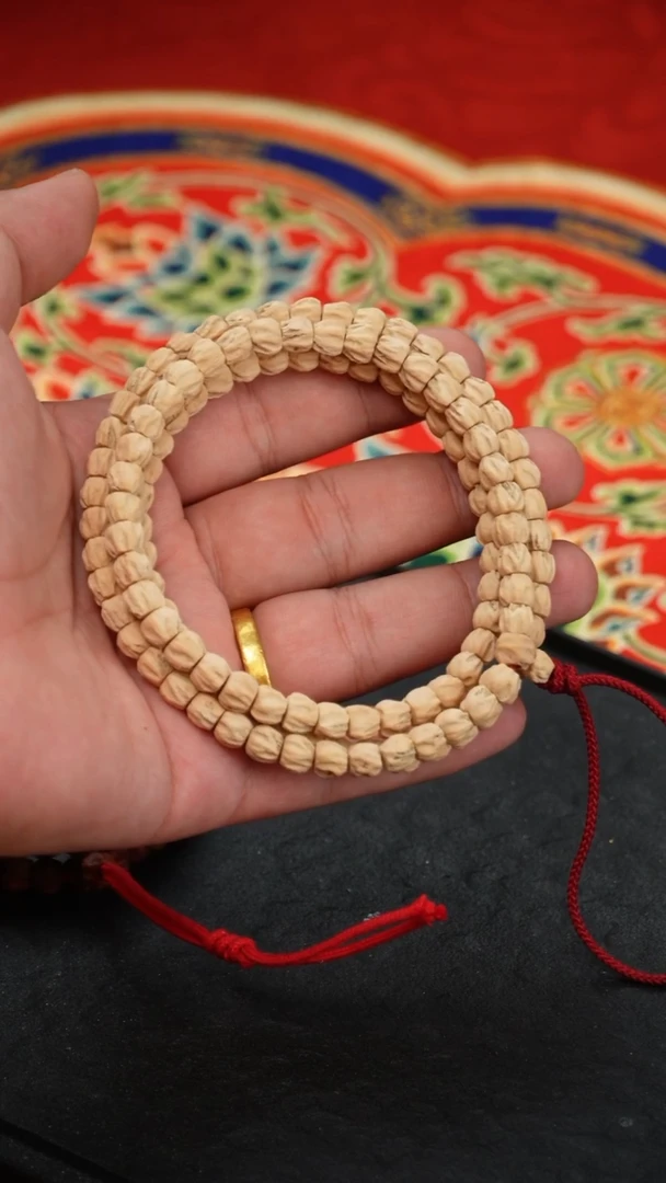 【闪购商品】柏香籽/百香籽吊坠玉化多棱顺
