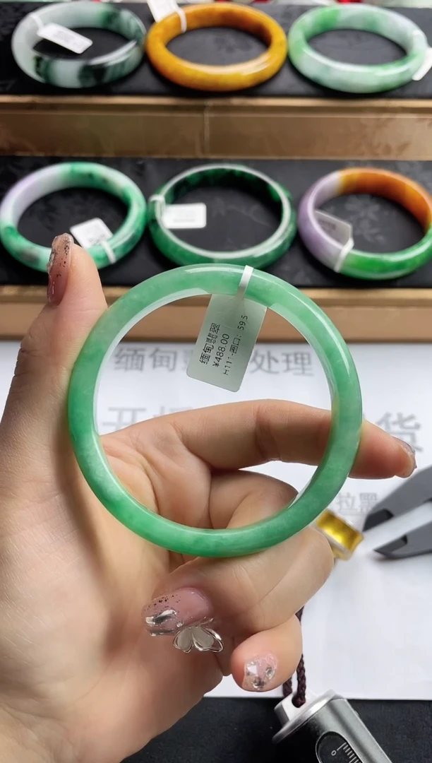 翡翠手镯未镶嵌缅甸翡翠h111