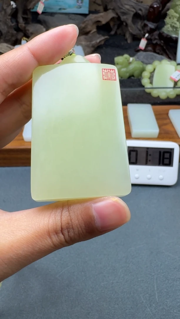 颈饰未镶嵌和田玉1