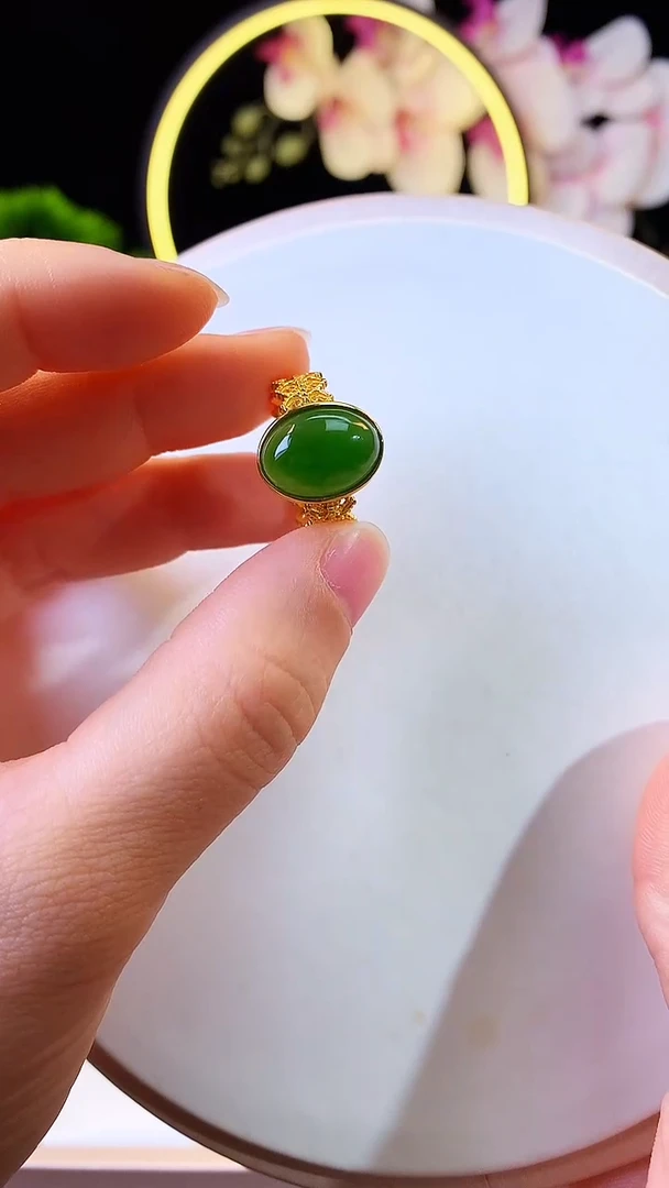 银S925镶嵌戒指和田玉碧玉蛋面戒指