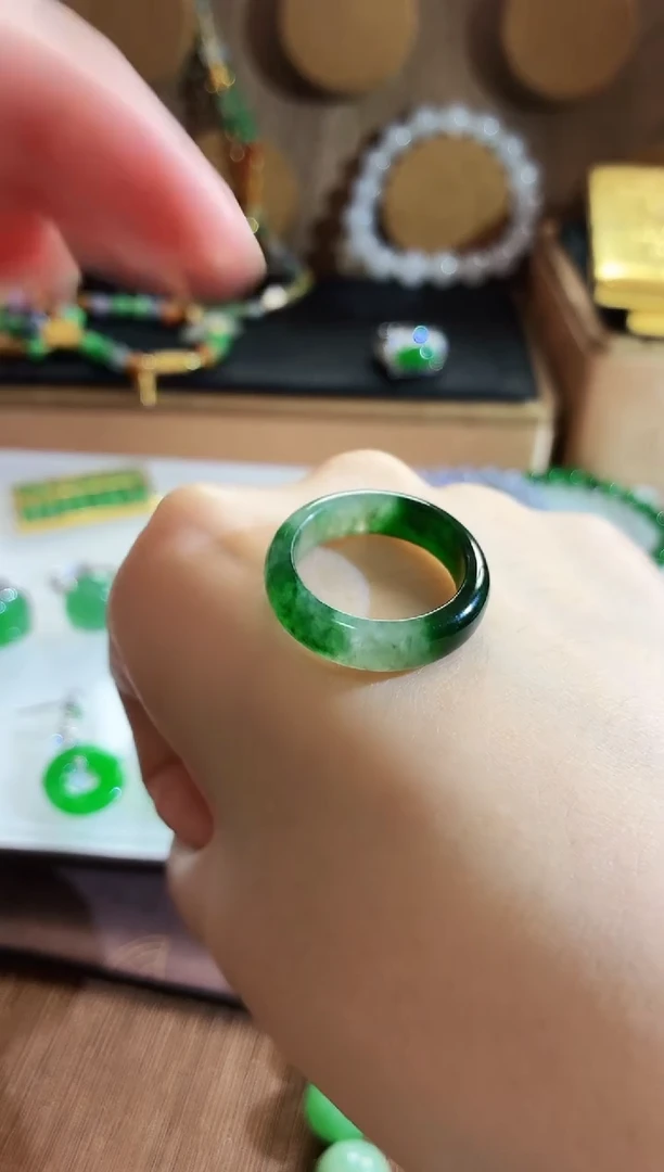 翡翠戒指未镶嵌手饰 18