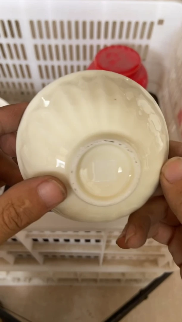无运费险有瑕疵的摄影的产品有使用过的痕迹有点脏介意勿拍