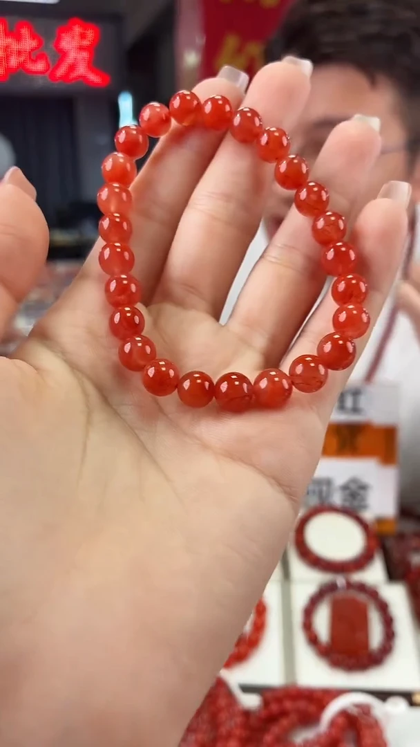 南红玛瑙瓦西手串7+未镶嵌一个/条