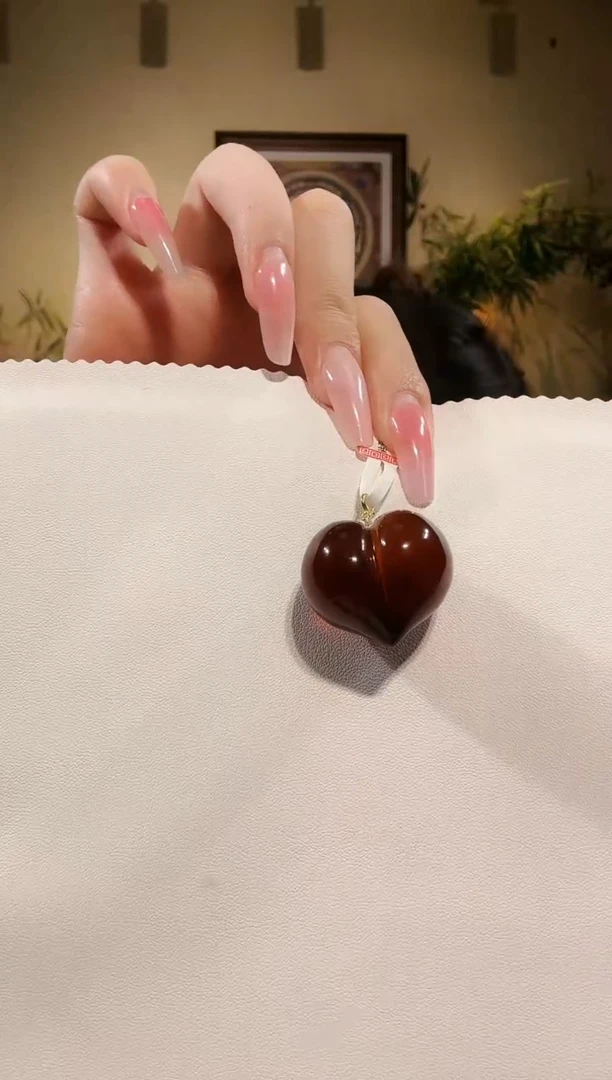 血珀颈饰未镶嵌吊坠