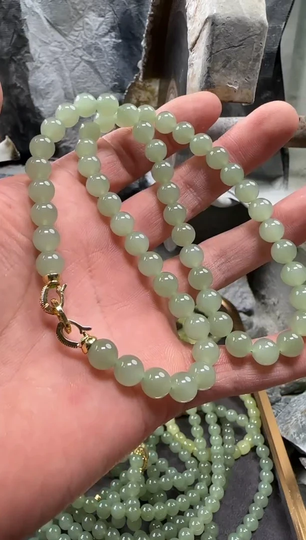 和田玉未镶嵌颈饰项链