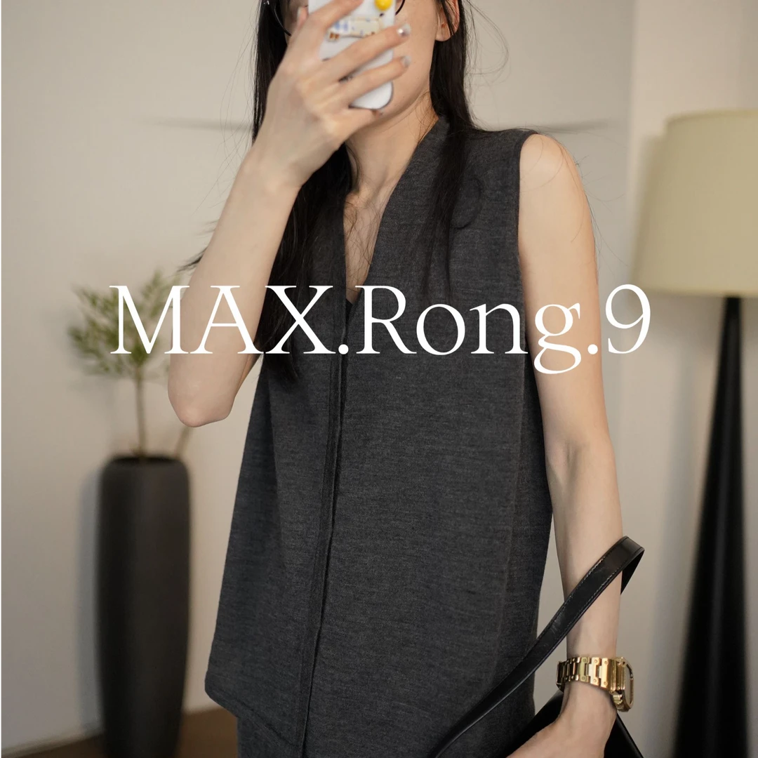 MAX.Rong.9【森里系】V领 夏日轻薄款 气质针织无袖T恤背心