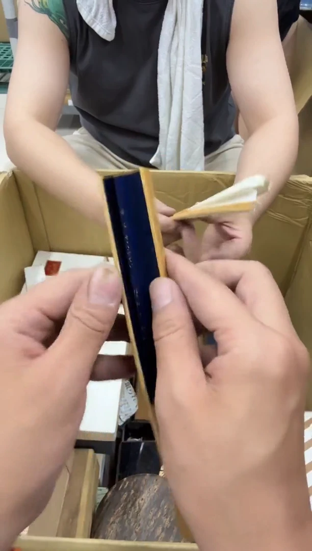 琉璃手工艺品?**月447
