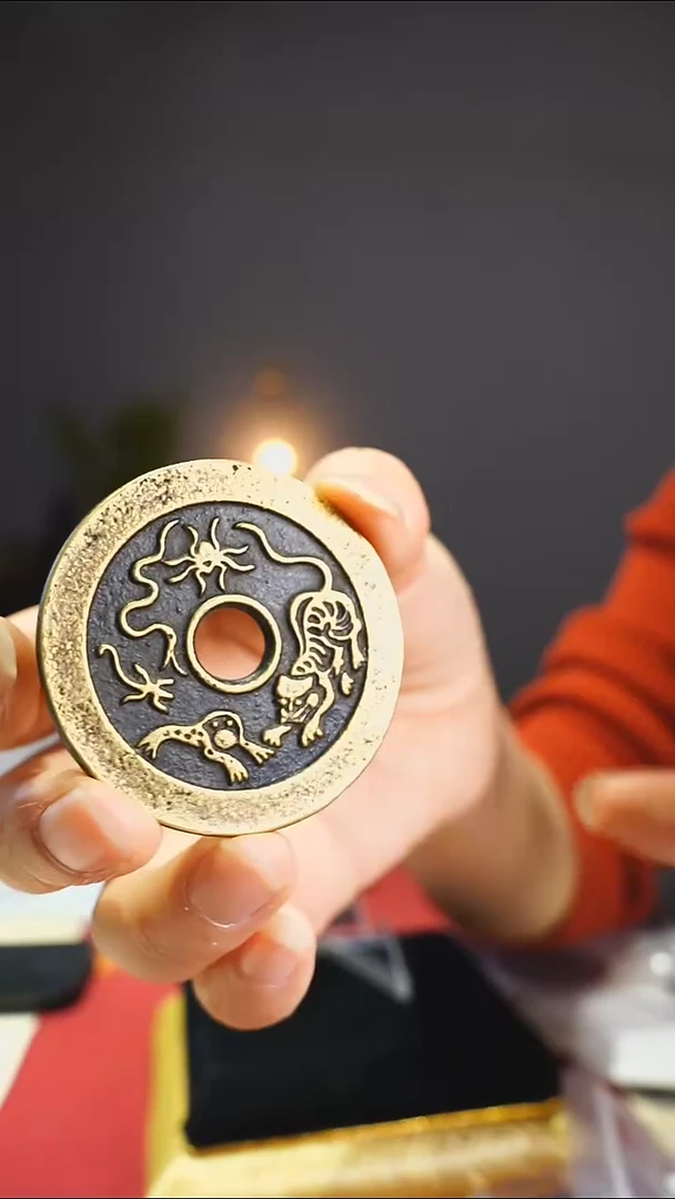 【闪购商品】金属老钟老师伏花钱4.7/0246