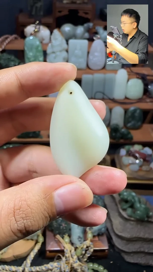 颈饰未镶嵌和田玉?*?1